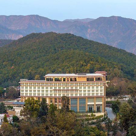 Taj Mussoorie Foothills, Dehradun Hotel ภายนอก รูปภาพ