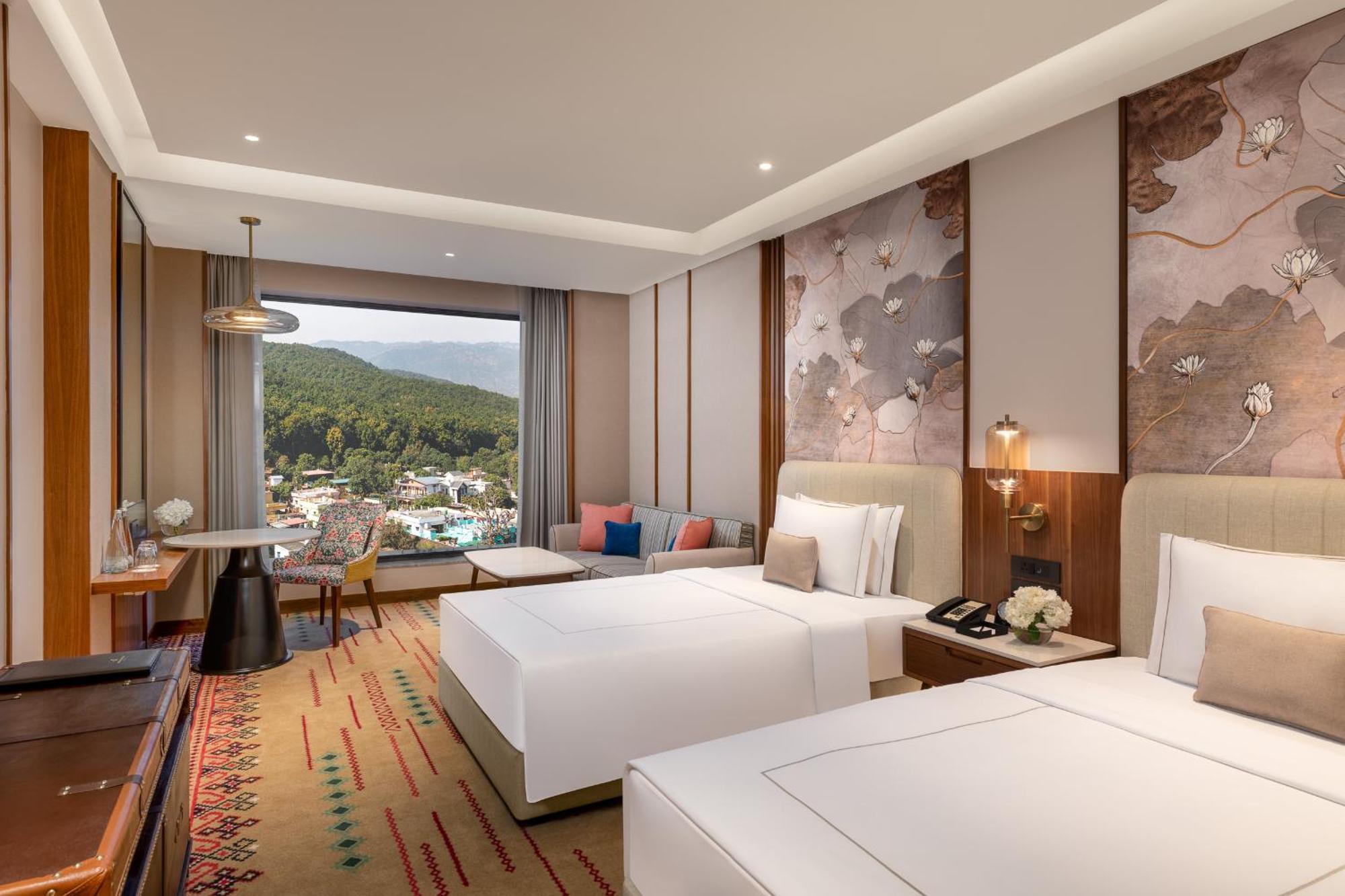Taj Mussoorie Foothills, Dehradun Hotel ภายนอก รูปภาพ