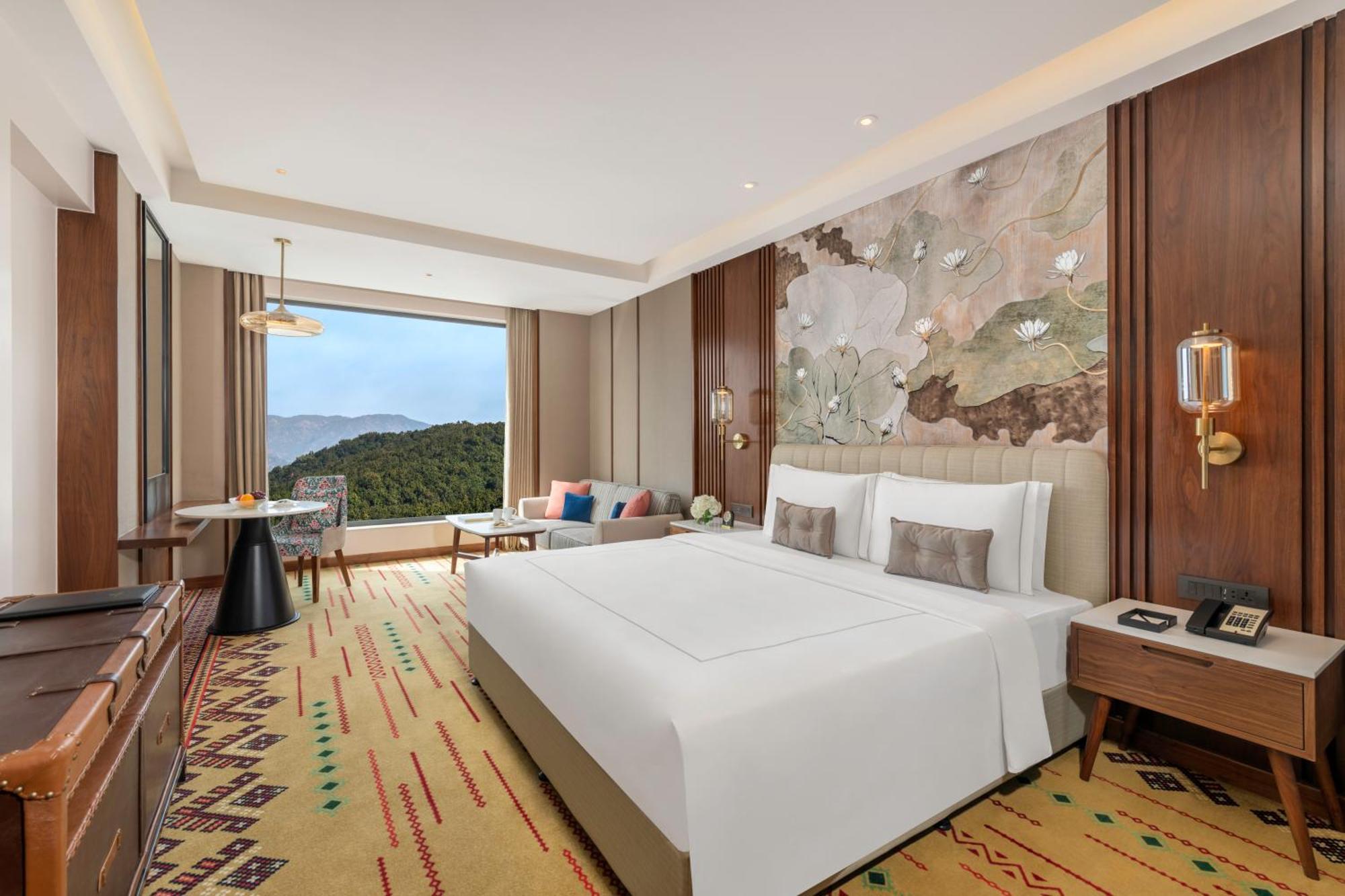 Taj Mussoorie Foothills, Dehradun Hotel ภายนอก รูปภาพ